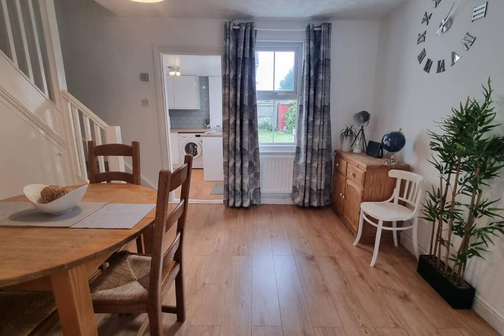 Entire House With Garden & Parking Nr Ashford Int Villa Eksteriør bilde