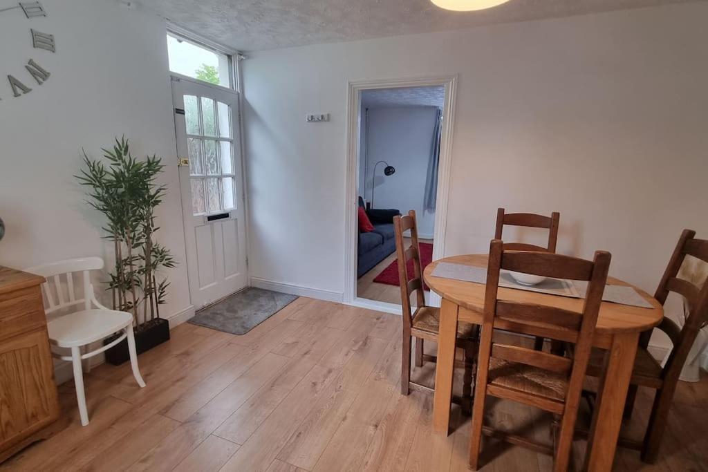 Entire House With Garden & Parking Nr Ashford Int Villa Eksteriør bilde