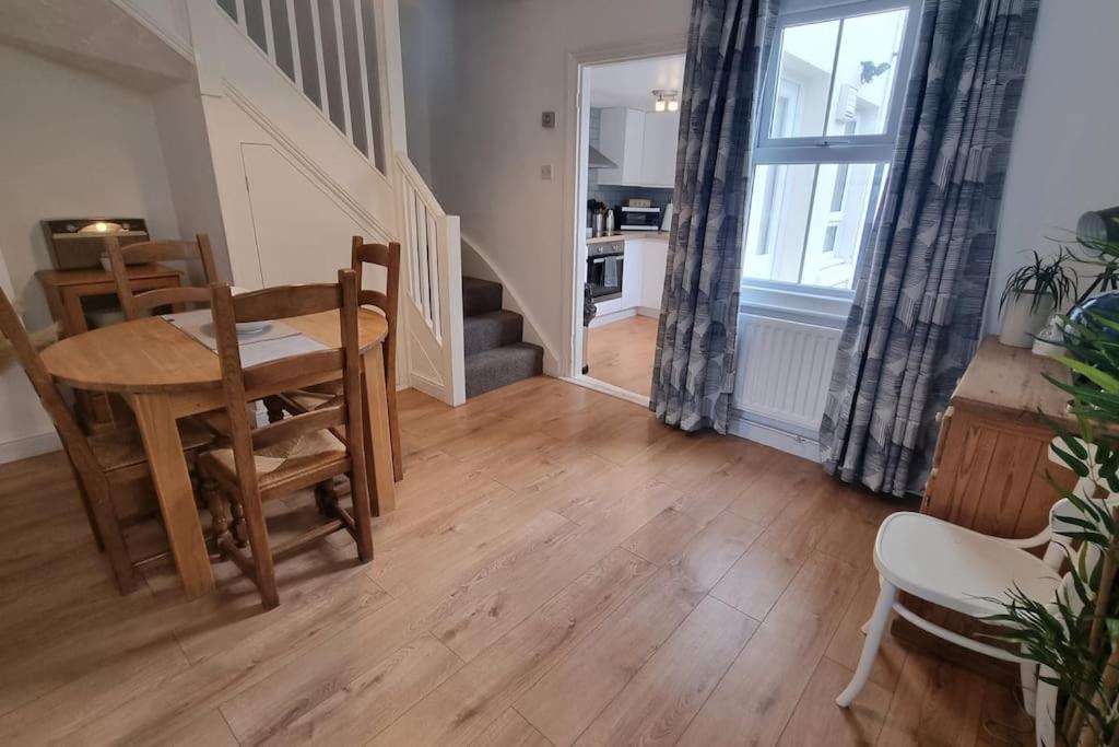 Entire House With Garden & Parking Nr Ashford Int Villa Eksteriør bilde